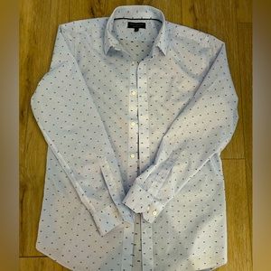 Banana Republic Men’s Slim-fit button dress shirt. Size L